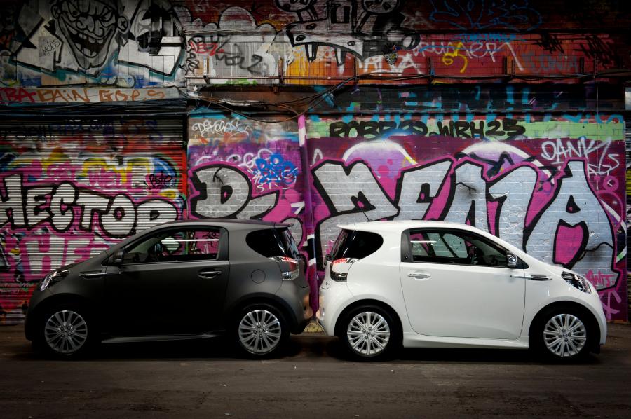  Aston Martin Cygnet 2011 года  (UK) (фото 9 из 19)